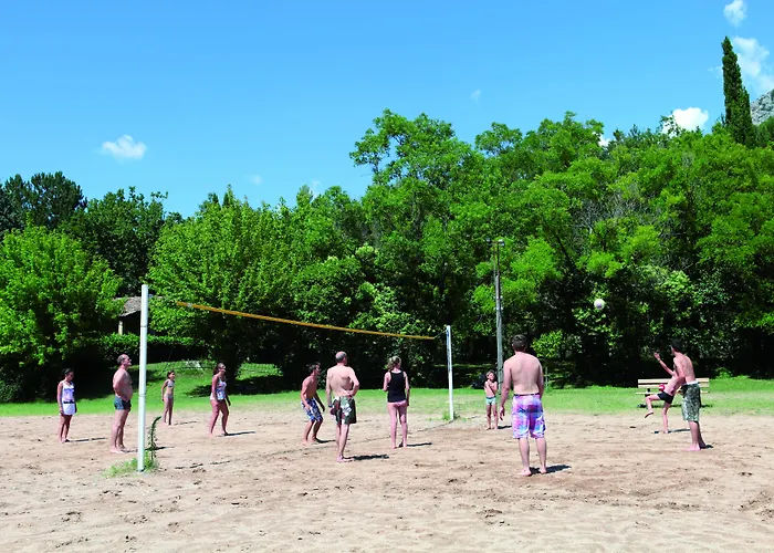 Hotel Domaine Du Petit 2*